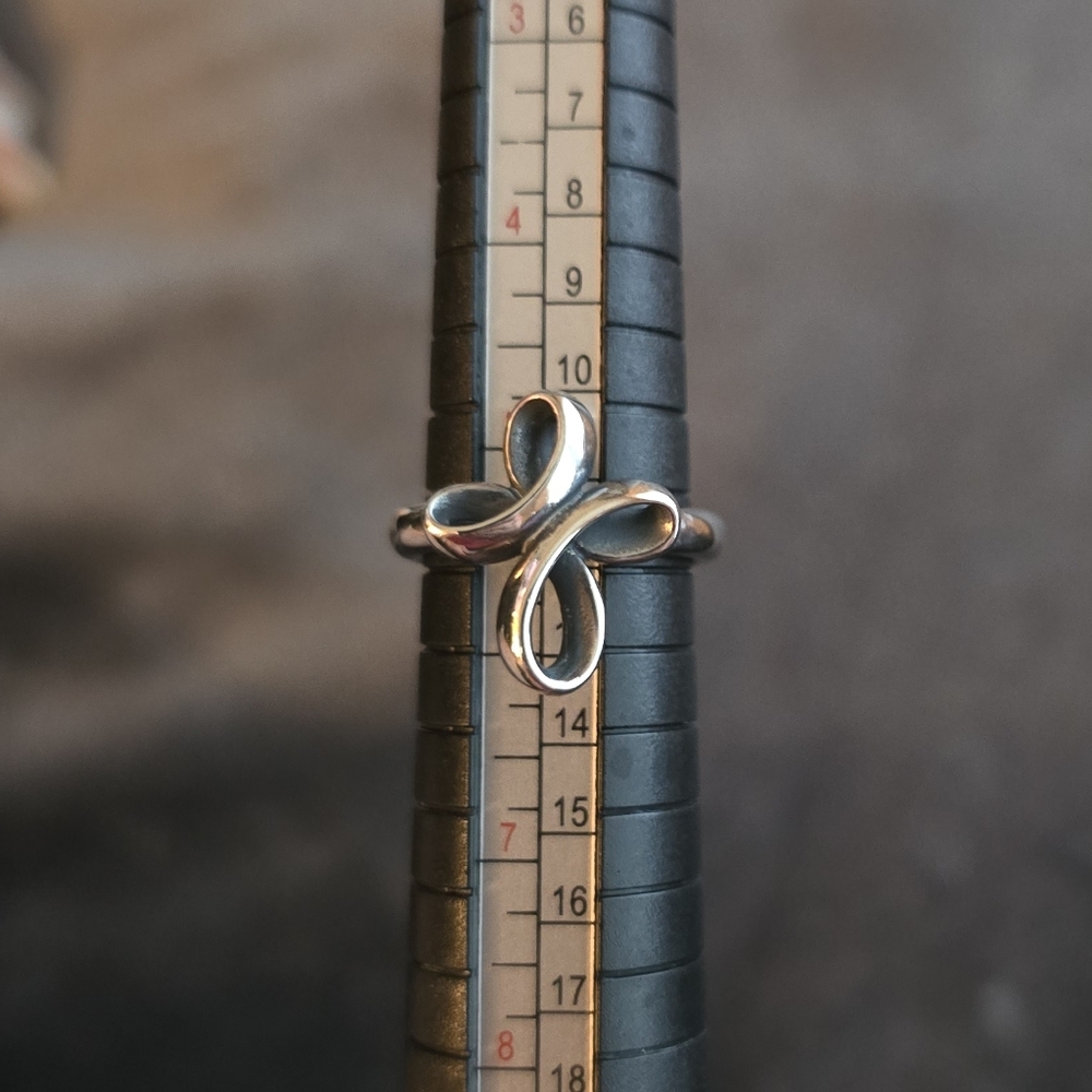 James Avery Eternal Ribbon Cross Ring